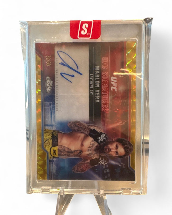 2025 Topps Chrome UFC Signatures Marlon Vera Gold Refractor #SIG-MV Auto 32/50