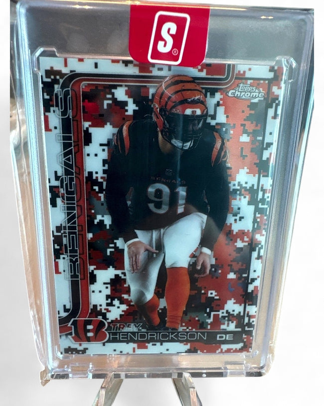 2025 Topps Chrome Trey Hendrickson Team Camo Variations #65