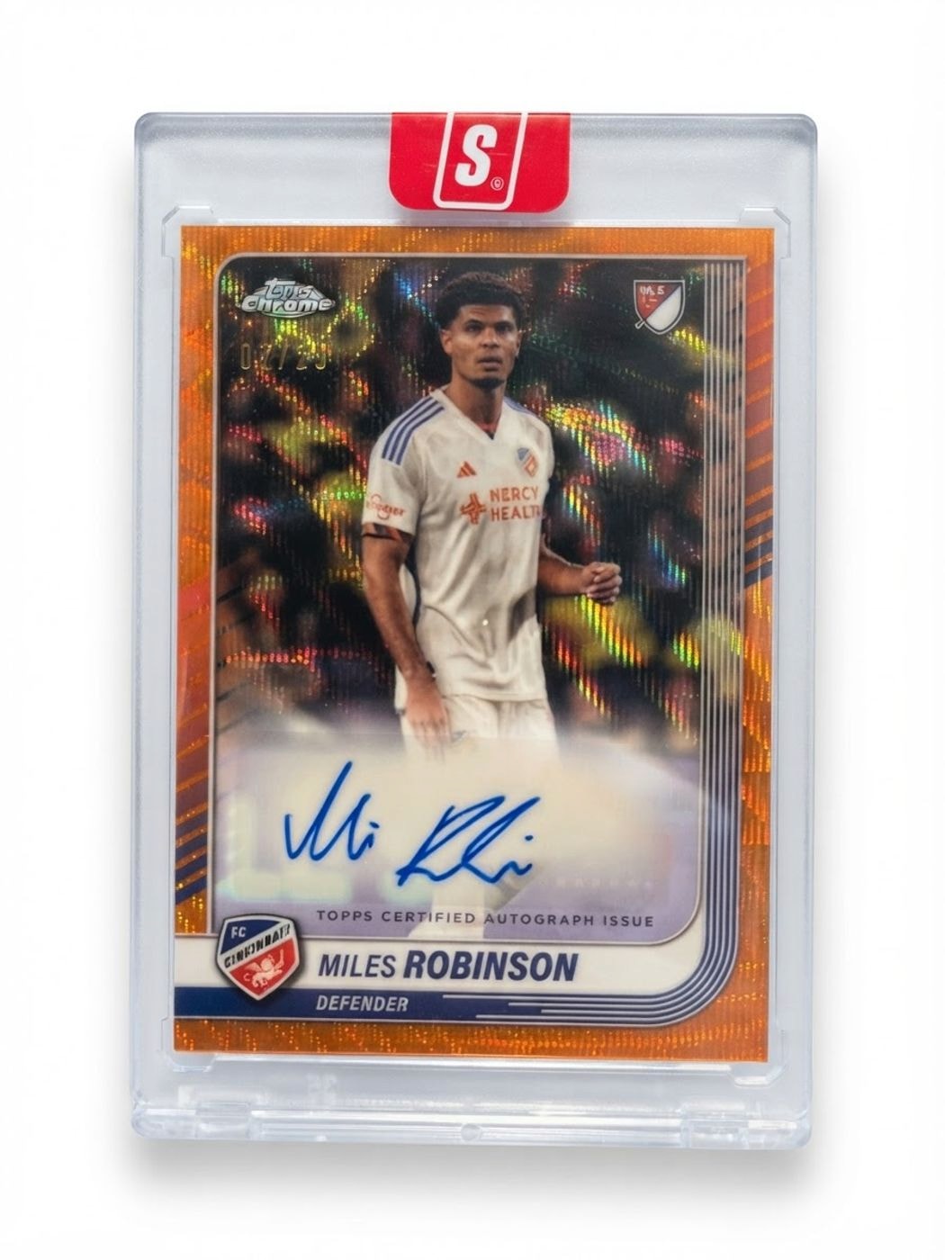 2025 Topps Chrome MLS Chrome Autographs Miles Robinson Orange Refractor #CA-RO Auto 07/25